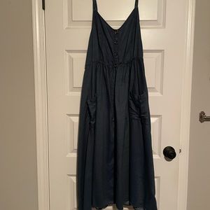 Pre owned torrid midi dress size 1